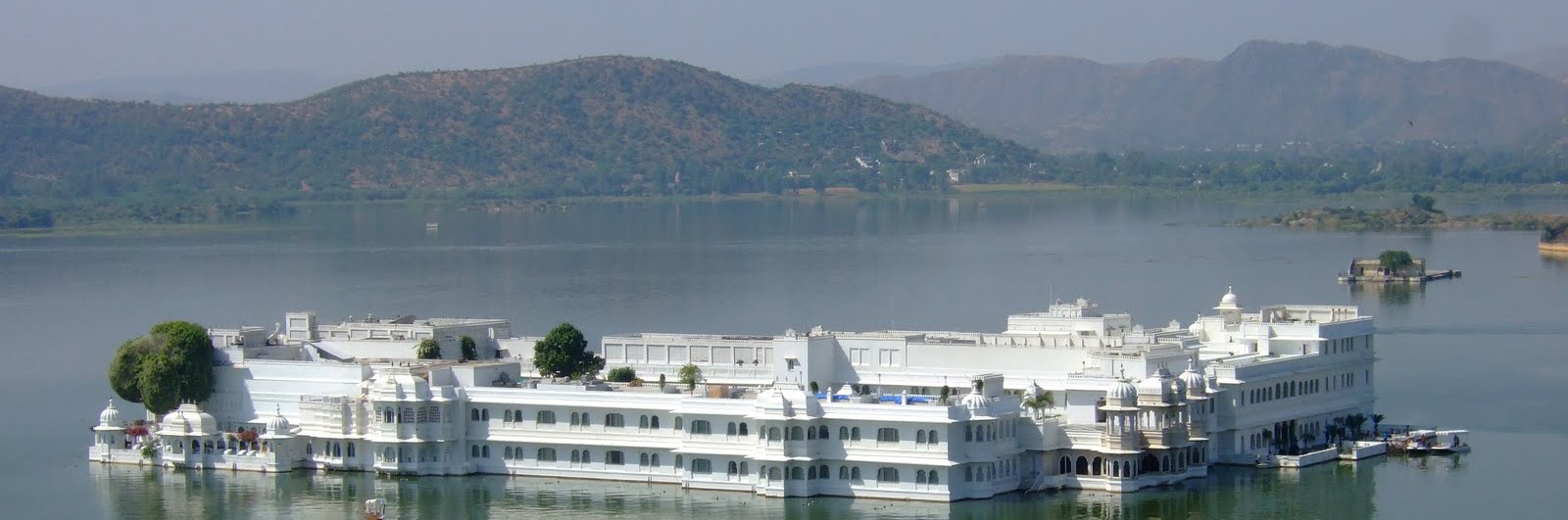 Taj Lake Palace Udaipur, Rajasthan (1)