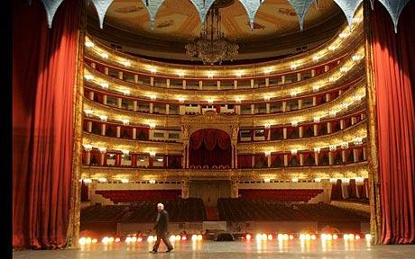 002 3 Bolshoi Theatre, Moscow, Russia Beautiful Global