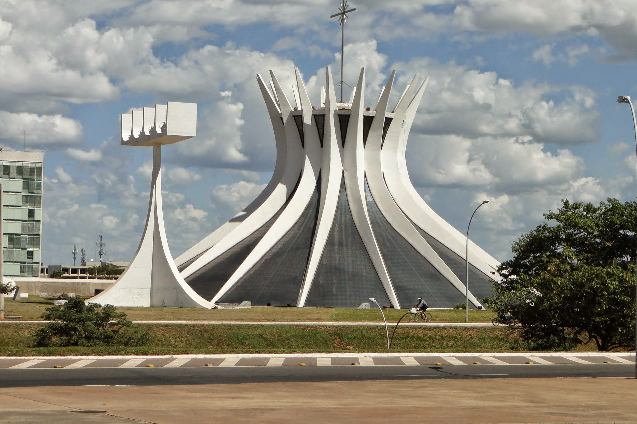 Cathedral of Brasilia Brazil 3 Cathedral of Brasilia, Brazil Beautiful Global